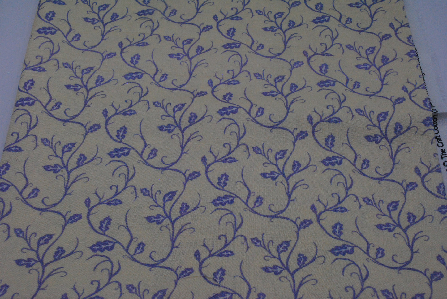Twisted Leaves 100% cotton