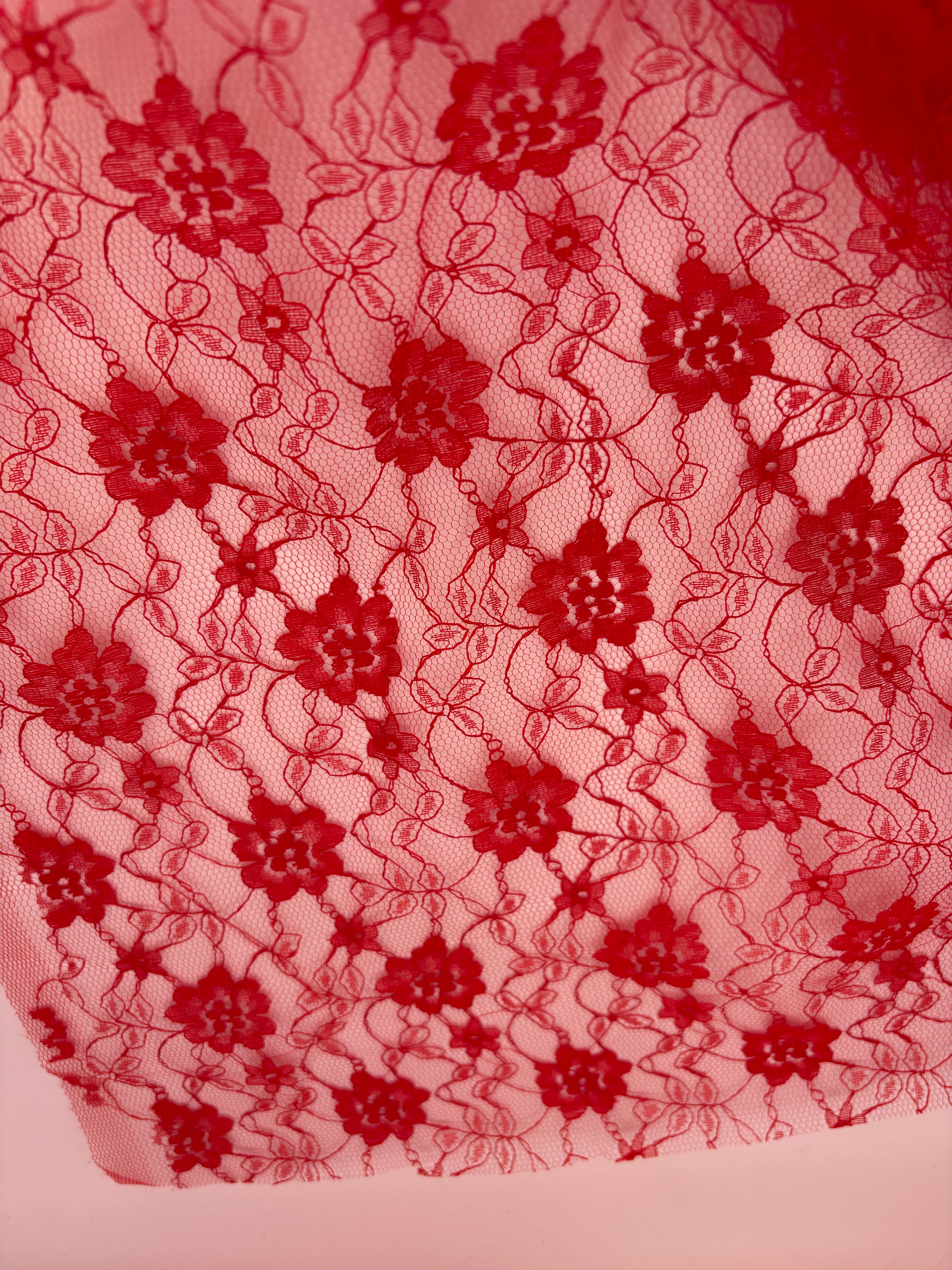 Plan dyed polyester lace