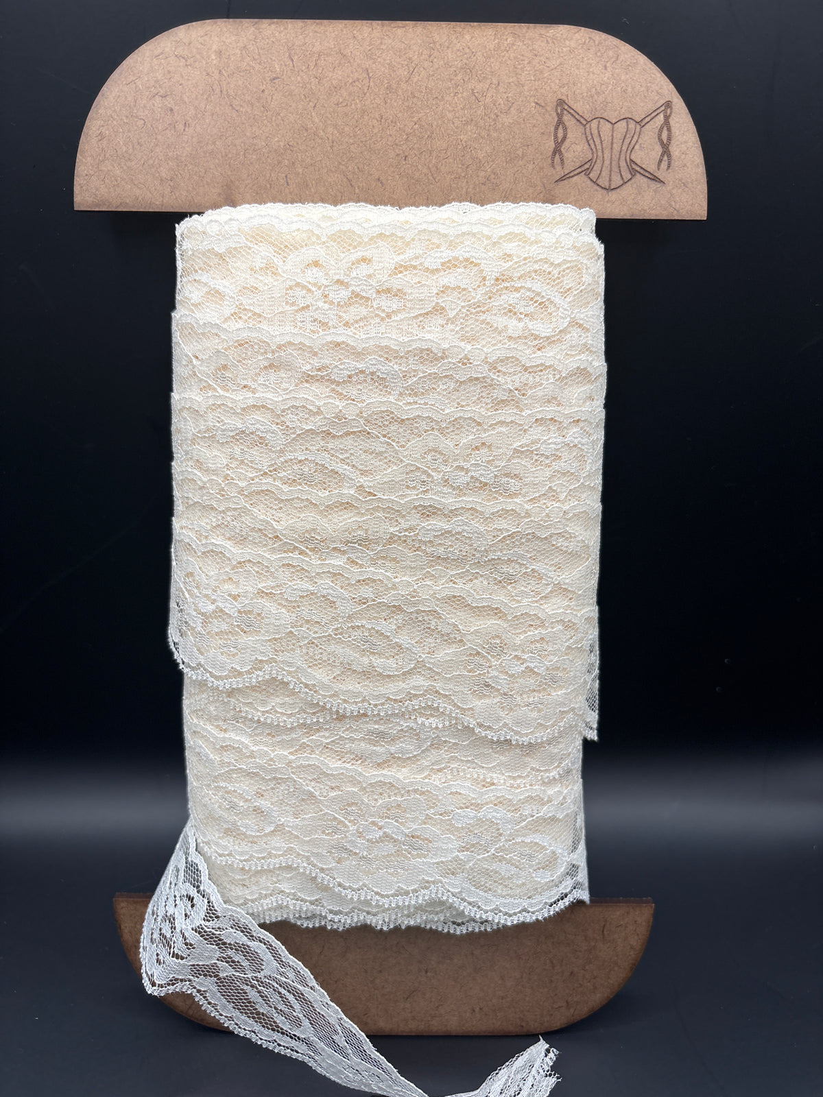 Cream nylon floral lace 35mm