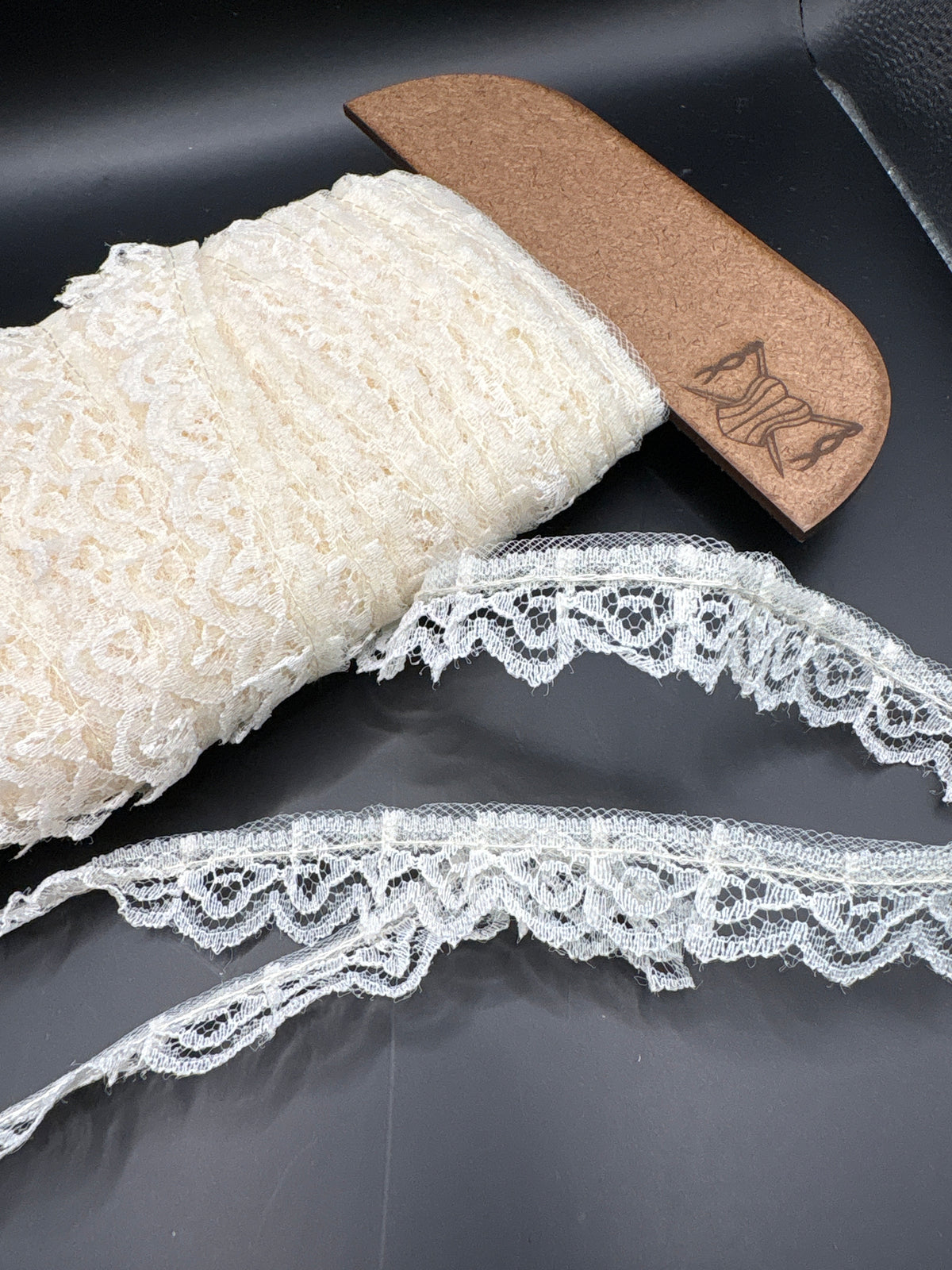 Cream frilled lace