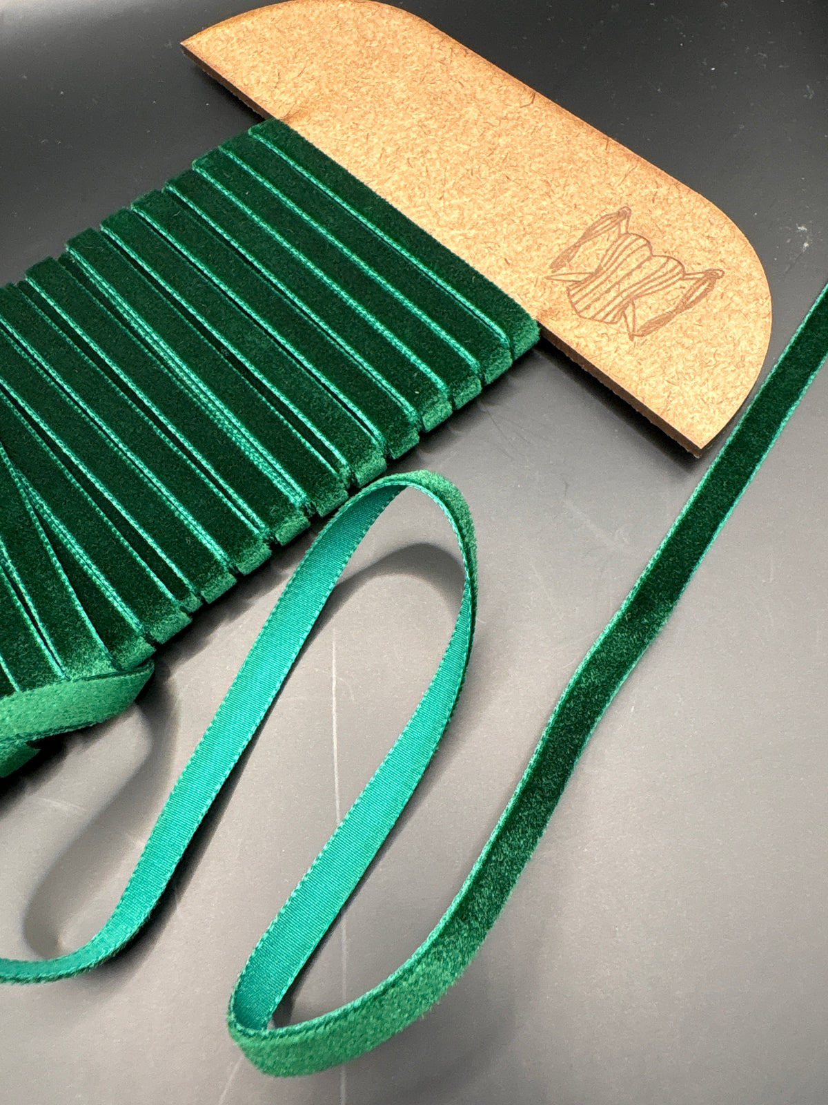 Bottle green velvet ribbon 7mm