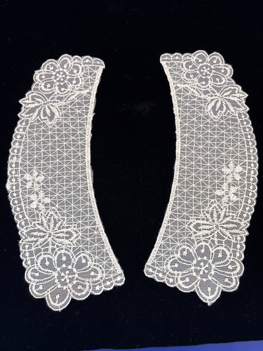 Flower lace collar