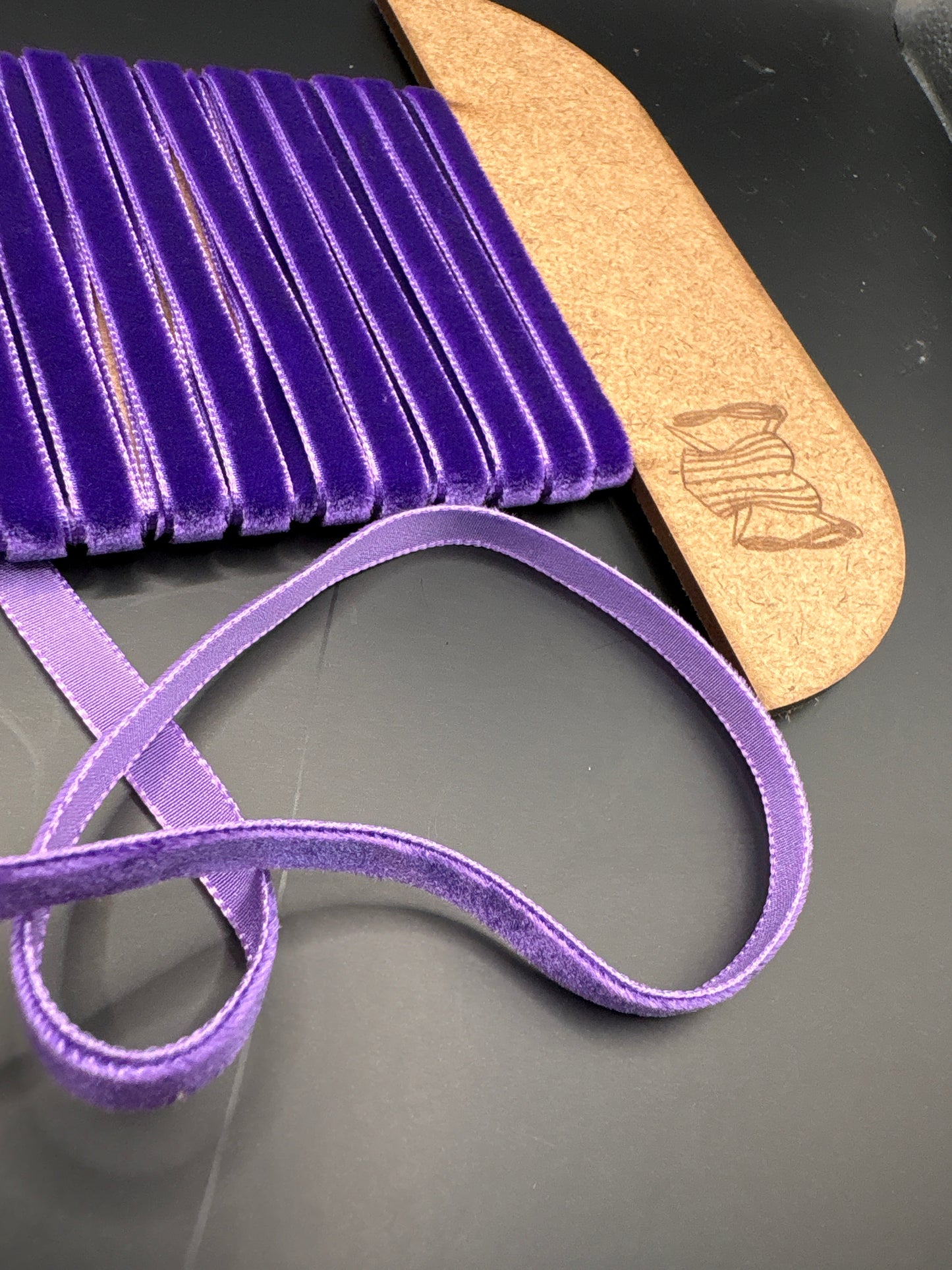 Violet velvet ribbon 7mm