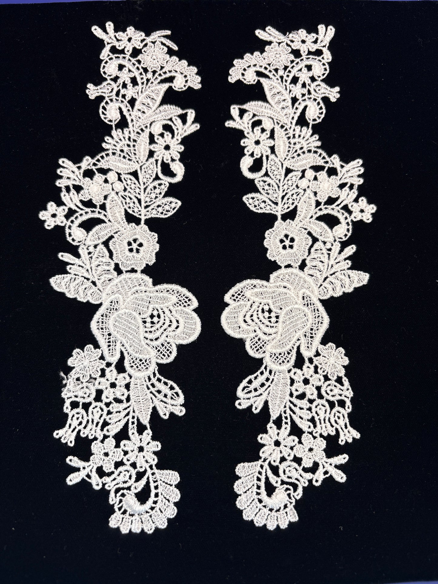 light ivory lace collar Guipure rose