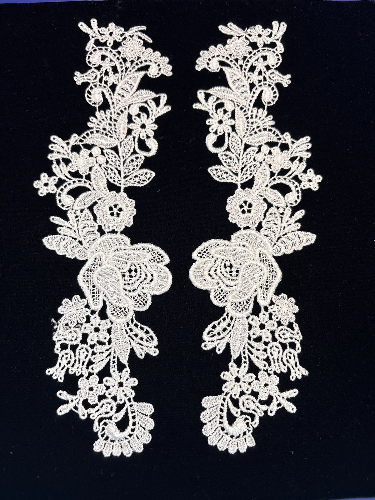 light ivory lace collar Guipure rose