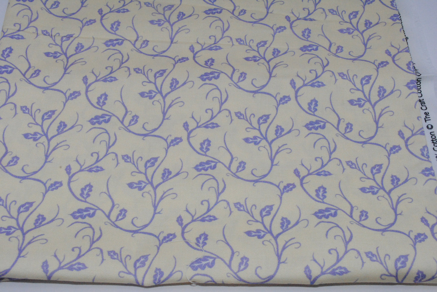 Twisted Leaves 100% cotton