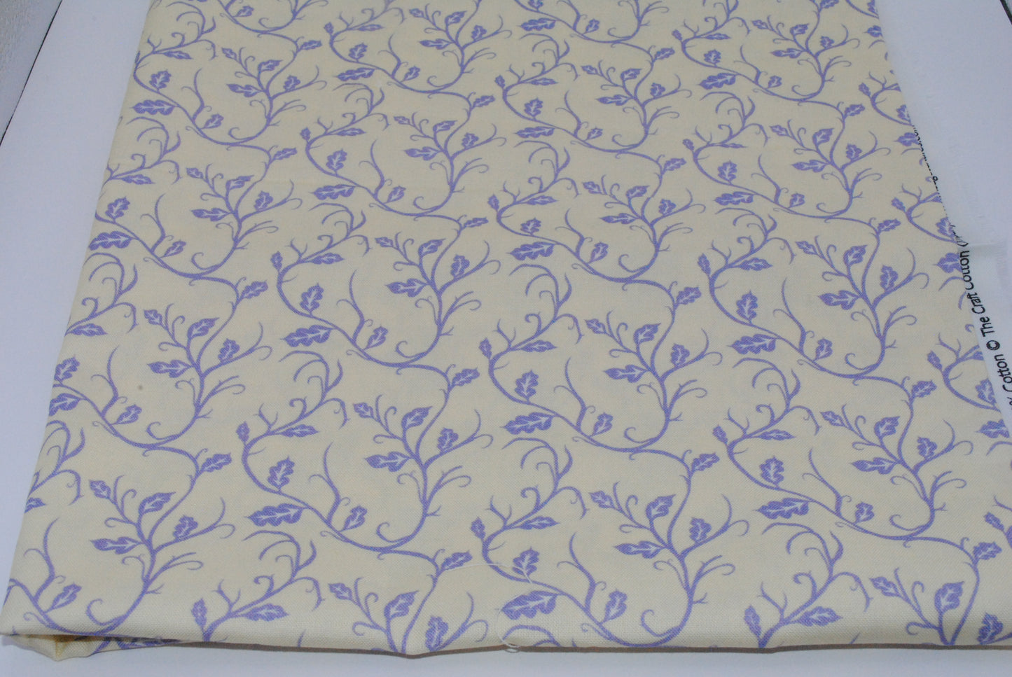 Twisted Leaves 100% cotton