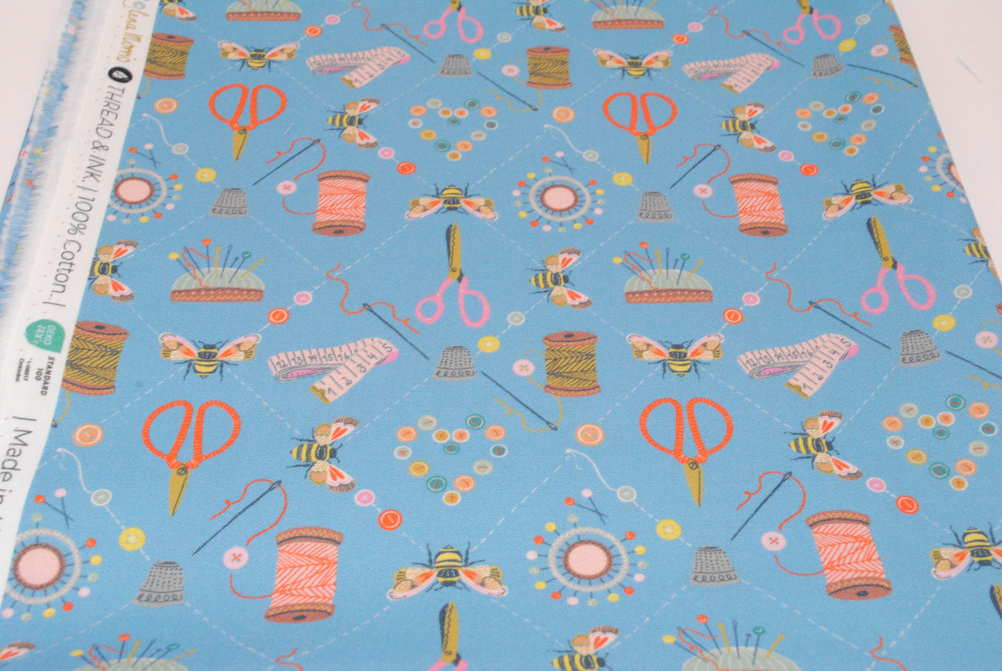 Country Sewing Club 100% cotton Bee Stitch