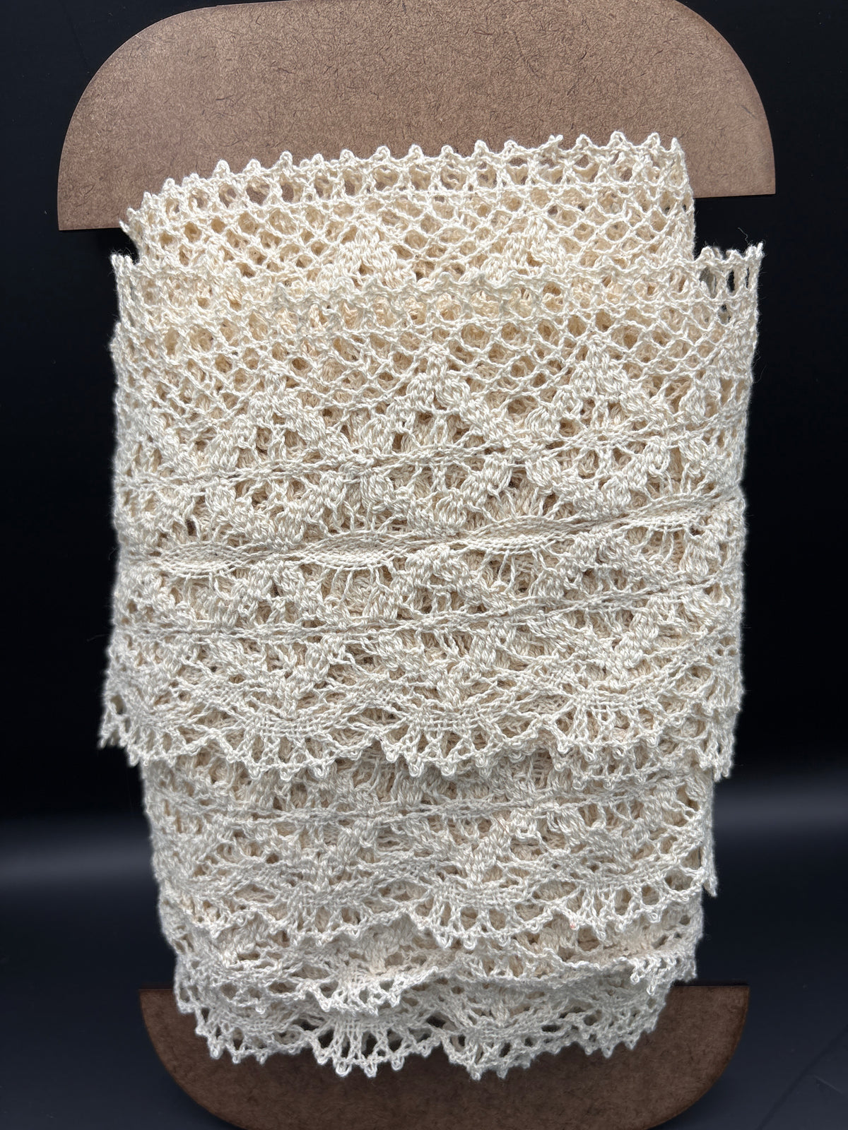 Wide natural colour lace
