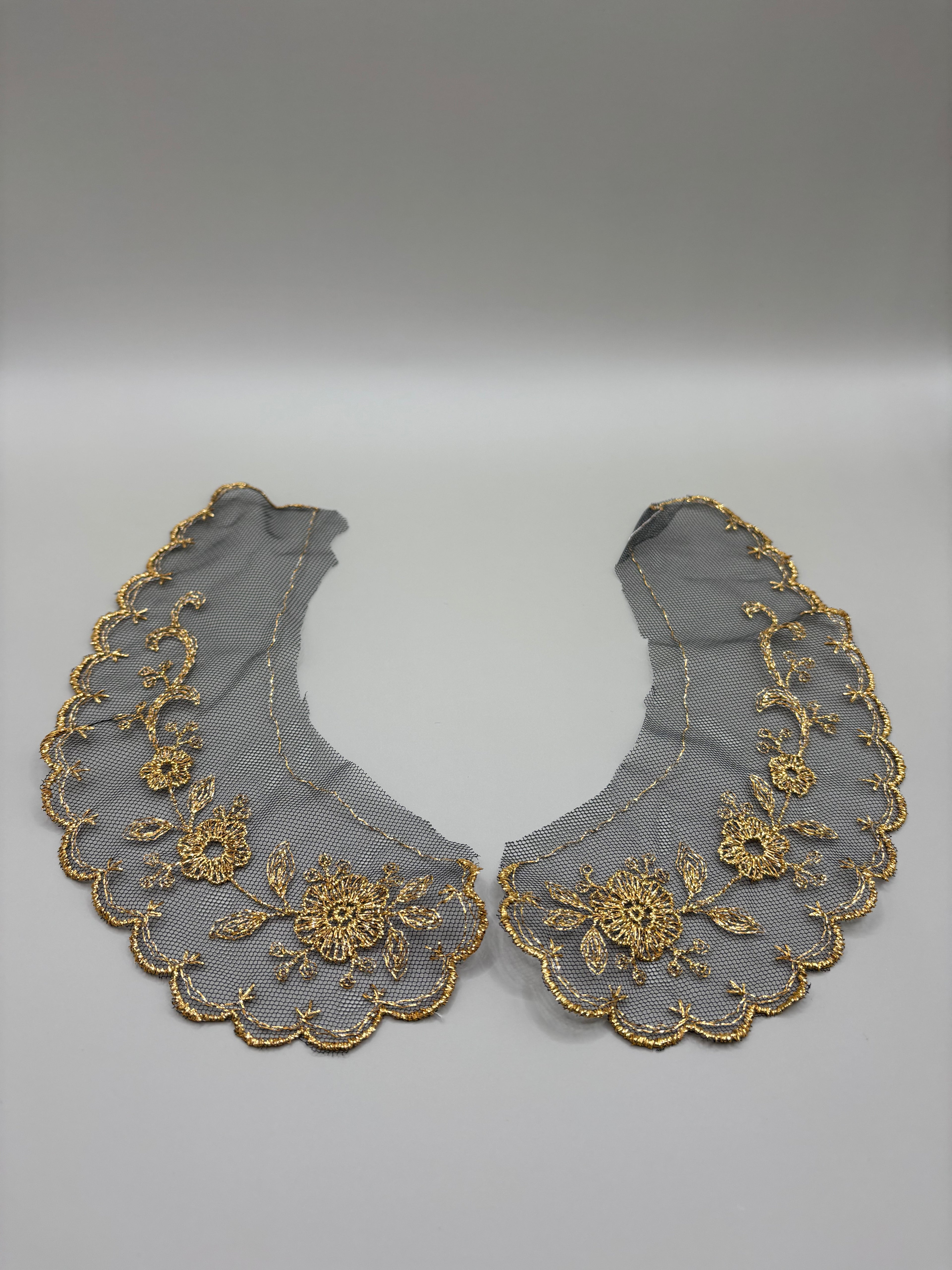 Pair of fine net lace collar with gold Lurex floral design (c8)